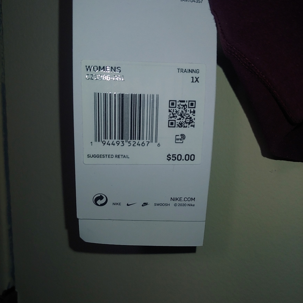 Nike Women's Infinalon Cropped Tank Top Size 1X - Picture 2 of 3